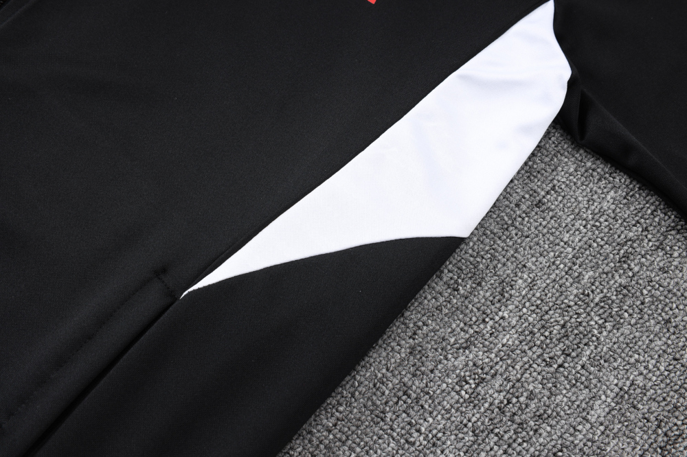 Liverpool Training Kit (Jacket+Pants) Black 2025/26