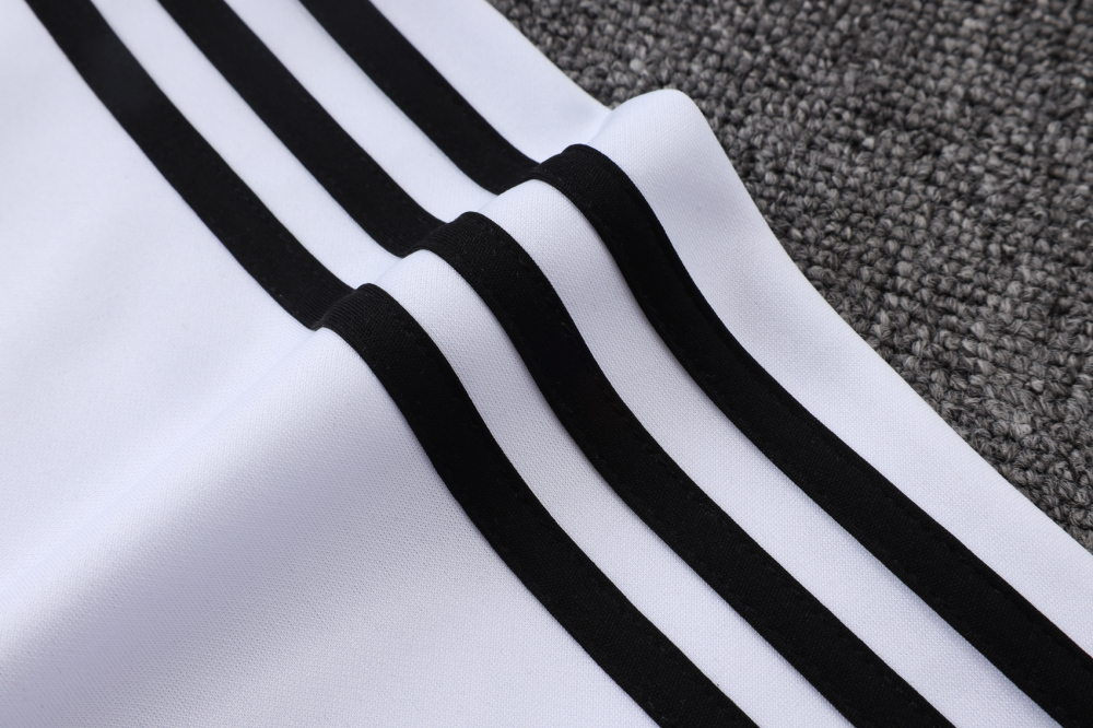 Juventus Training Kit (Sweatshirt+Pants) White 2025/26