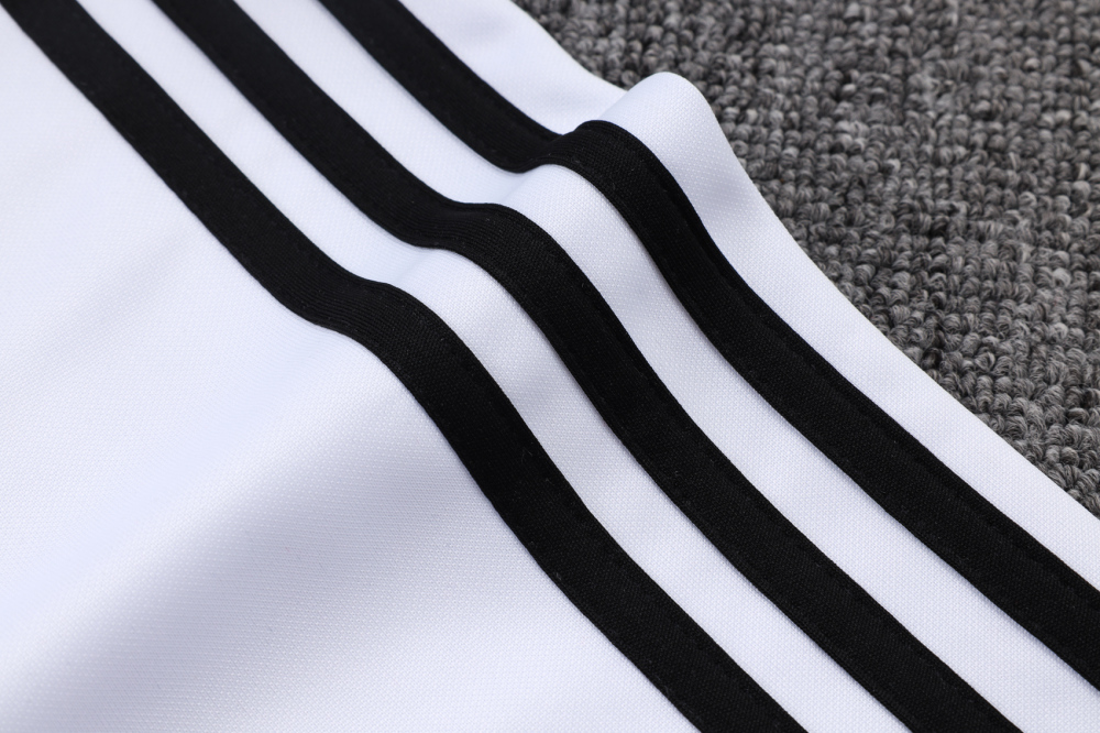 Juventus Training Kit (Jacket+Pants) White 2025/26