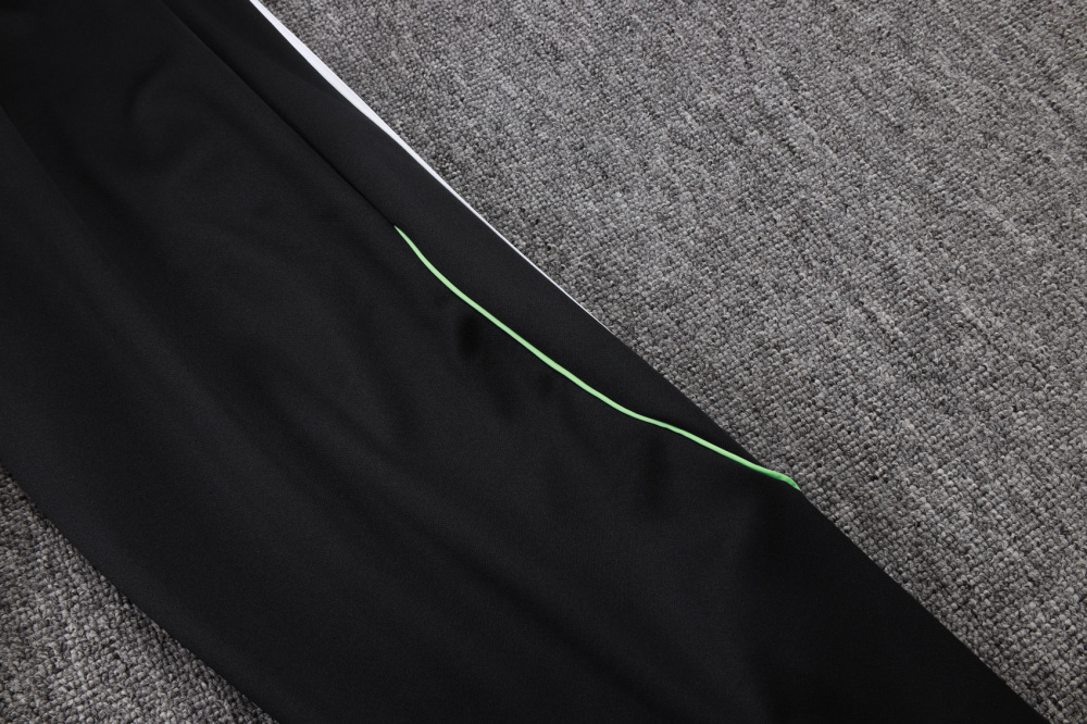 Juventus Training Kit (Jacket+Pants) White 2025/26