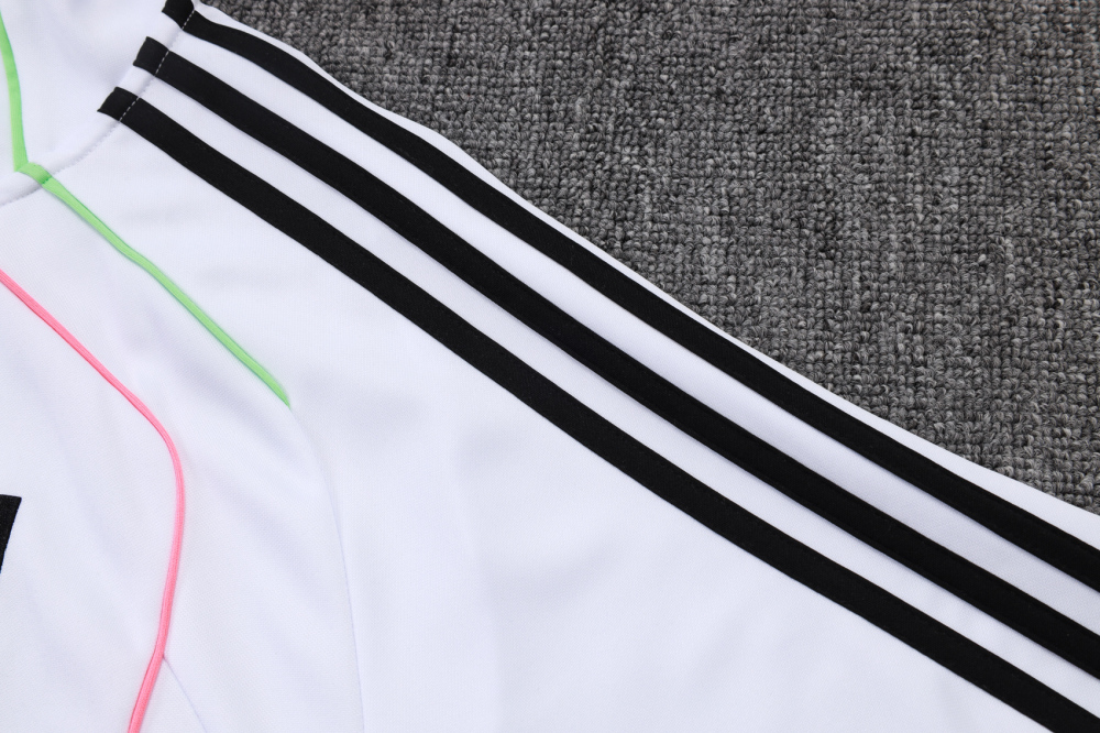 Juventus Training Kit (Jacket+Pants) White 2025/26