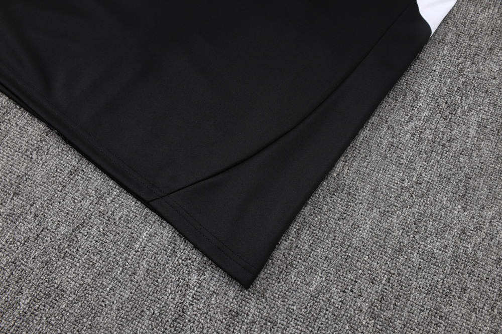 Liverpool Training Kit (Jacket+Pants) Black 2025/26