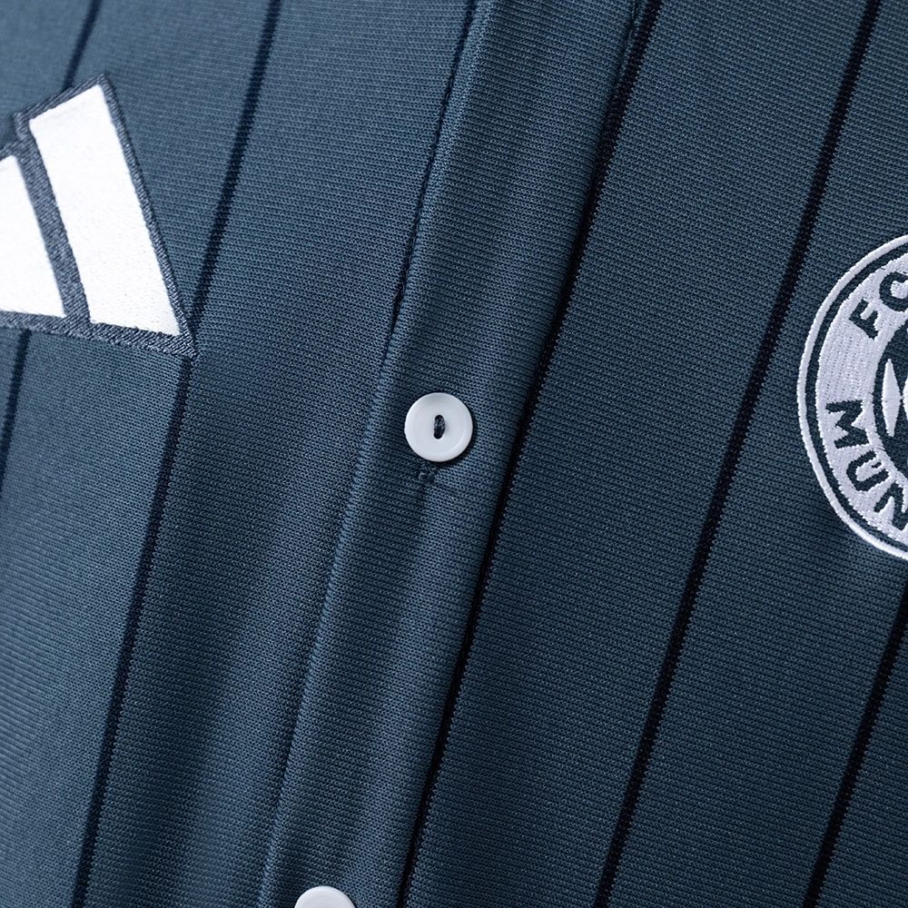 2025/26 Bayern Munich US Pack Full-Button Baseball Brown jersey Fan version