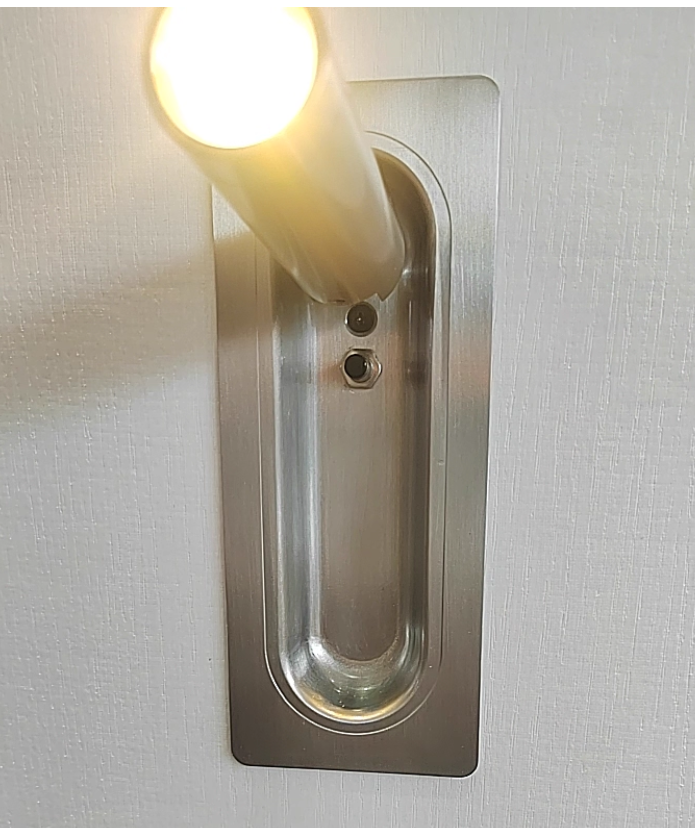 Shadow Cast wall light