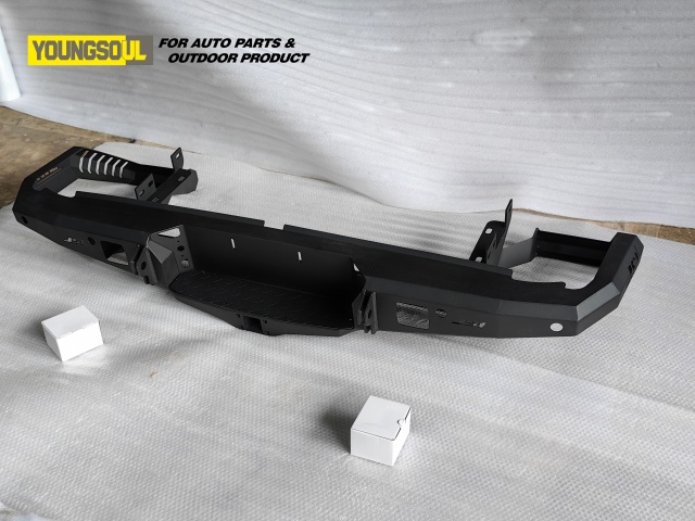 2024 New Design 4X4 Truck Rear Bumper Car Bull Bar for Triton Np300 Dmax Hilux