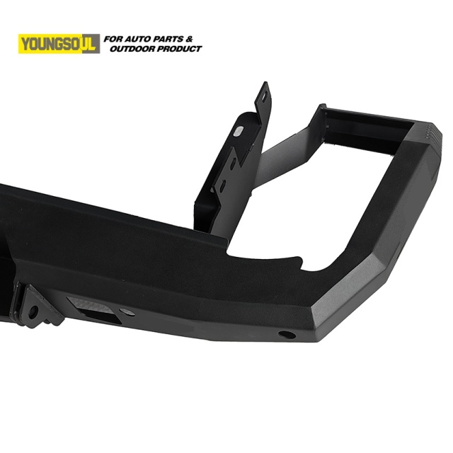 2024 New Design 4X4 Truck Rear Bumper Car Bull Bar for Triton Np300 Dmax Hilux
