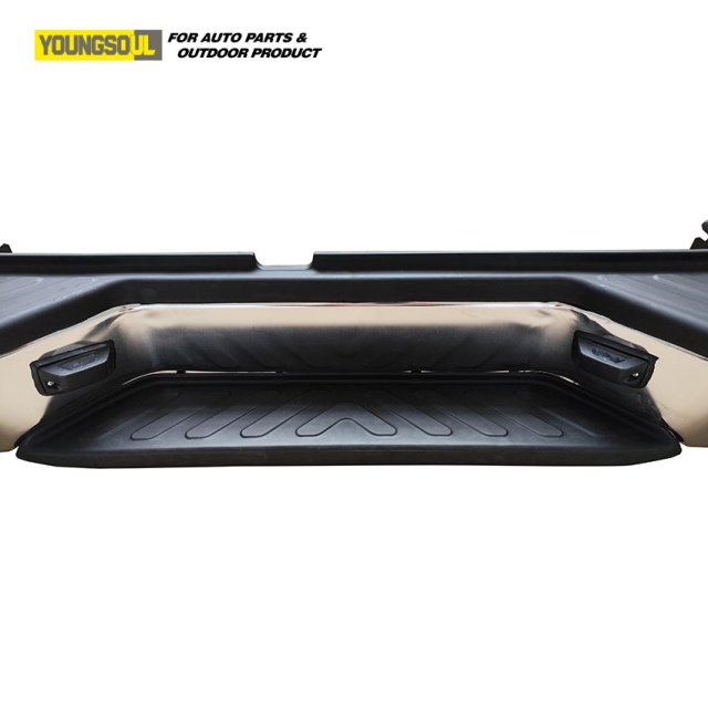 Hot Selling Rear Bumper Step Bar Auto Accessories Refitting Plastic Black/Silver Rear Bumper for Navara 2014