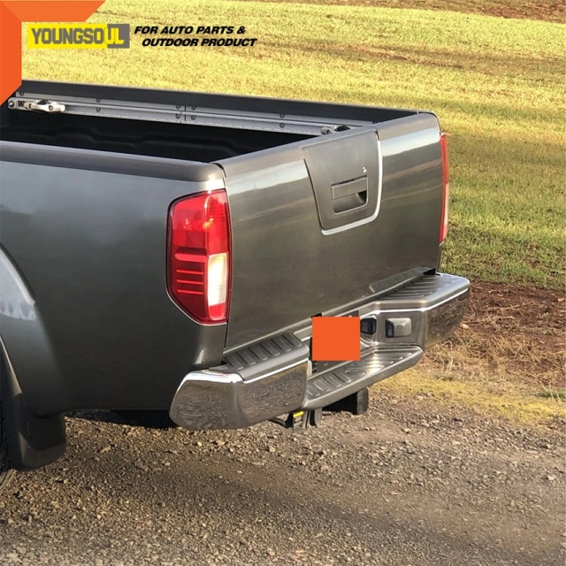 Hot Selling Rear Bumper Step Bar Auto Accessories Refitting Plastic Black/Silver Rear Bumper for Navara 2014