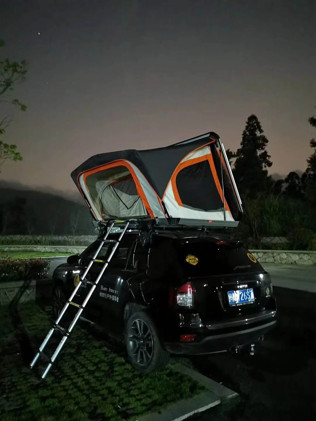 Youngsoul Quick Automatic Opening Camping Hiking Waterproof Aluminum Triangle Car Roof Top Tent