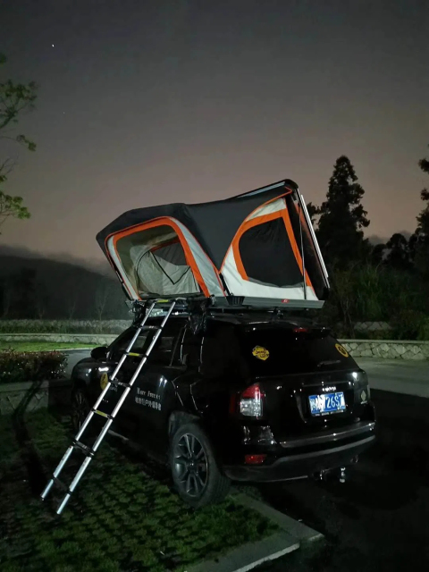 Youngsoul Quick Automatic Opening Camping Hiking Waterproof Aluminum Triangle Car Roof Top Tent