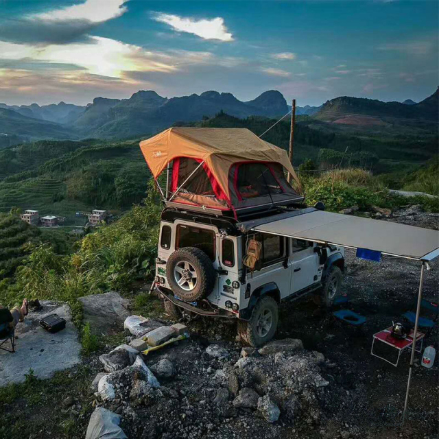 Youngsoul Factory Wholesale Camping off Road Rooftop Tent Aluminum Vehicle Car Hard Shell Roof Top Tent