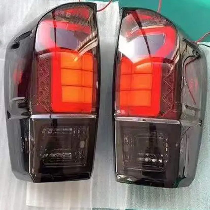 Red Taillight Backlight Back Rear Lights Tail Lamp Dynamic Tail Light for Tacoma 2016-2021
