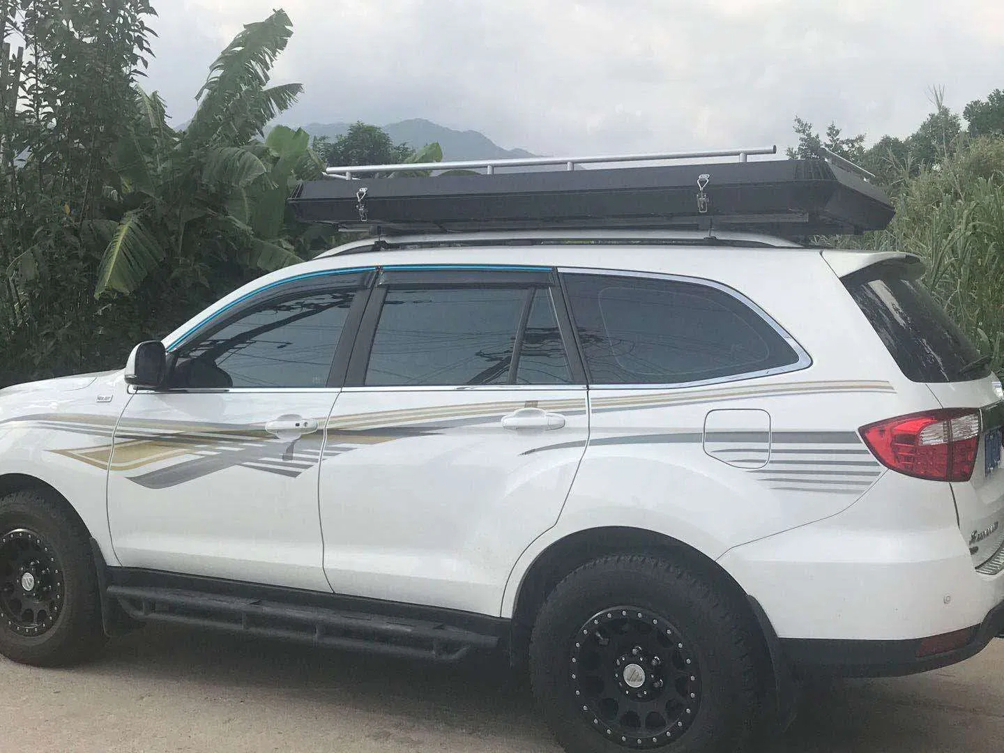 Youngsoul Quick Automatic Opening Camping Hiking Waterproof Aluminum Triangle Car Roof Top Tent