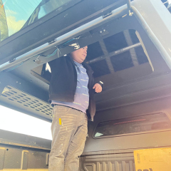 Wholesale Price Aluminum Hard Type Truck Bed Cover with Roof Top Tent Camping Car Rooftop Tent Automatic Quick Set Thin Roof Top Tent