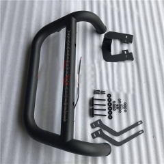 Wholesale Price 4X4 Front Bumper with Light Front Guard Grille Guard Front Bumper Nudge Bar for Hilux Triton L200