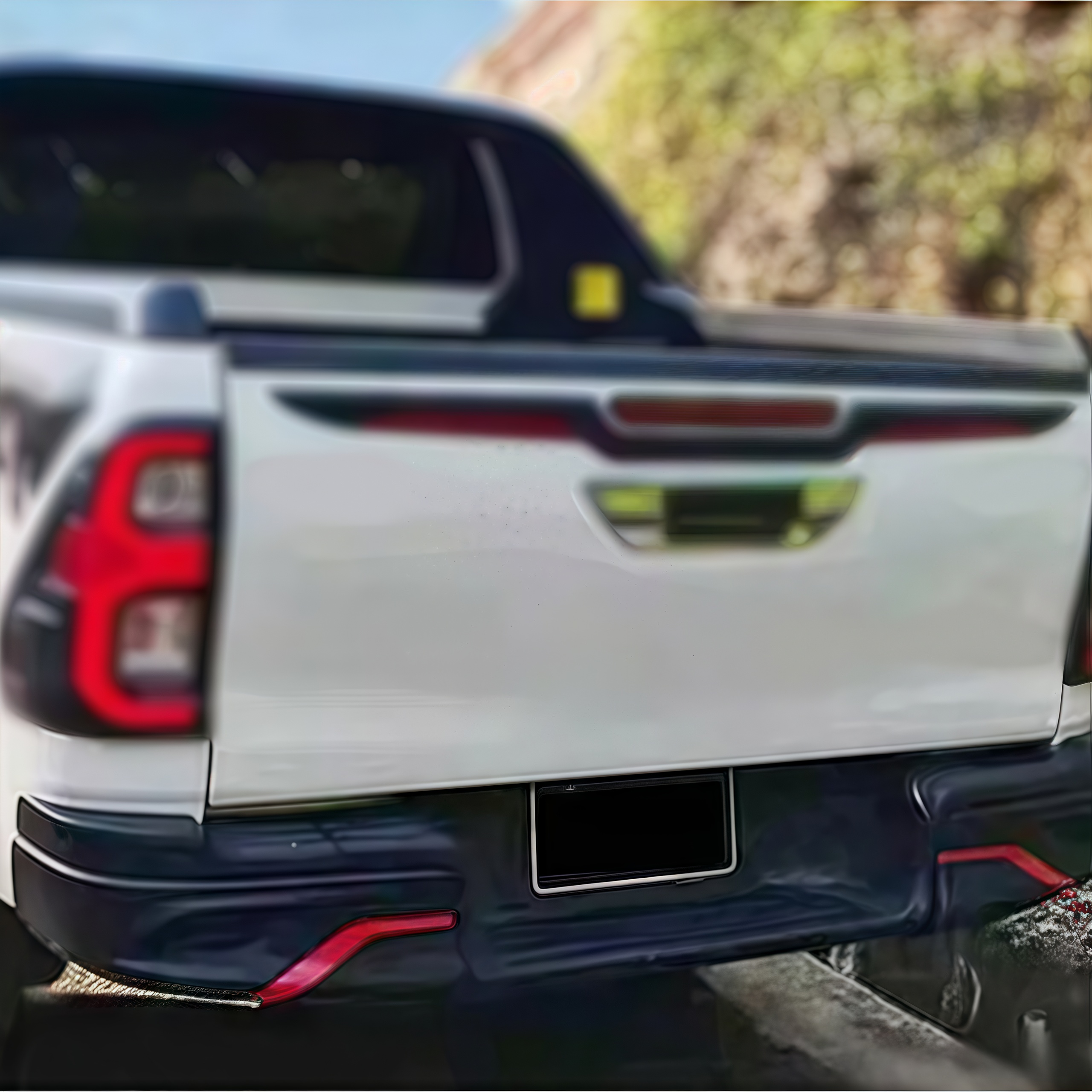 High Performance Car Accessories Rear Auto Bumper Assembly Auto Parts for Revo 2015-2017