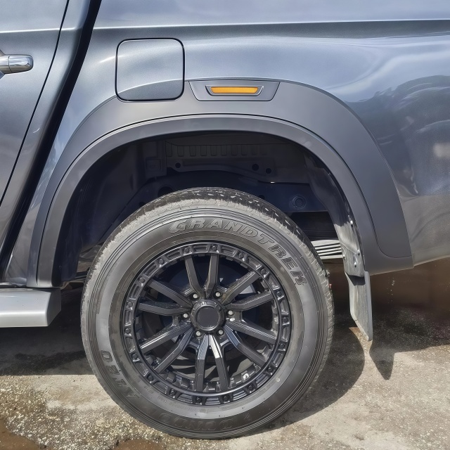 High Quality 4X4 Pickup Accessories ABS Wheel Fender Flares for Navara Np300 Fender Flare Spare Parts