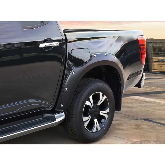 Truck Body Spare Accessories Wheel Eyebrow Protector Lip Sticker Trim Fender Flare for Mazda Bt50 2021+