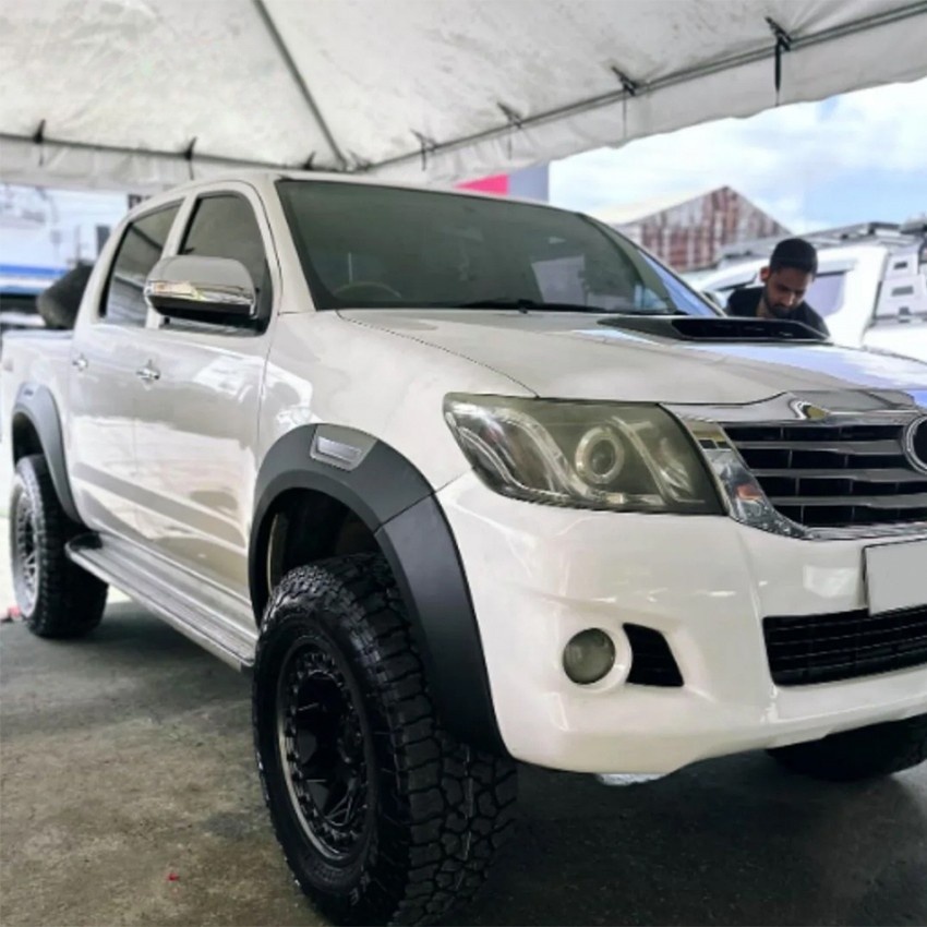 4X4 Accessories Truck Wheel Arch Fender Flares Wide Fender Car Flare for Hilux Revo 2015 2021 2024
