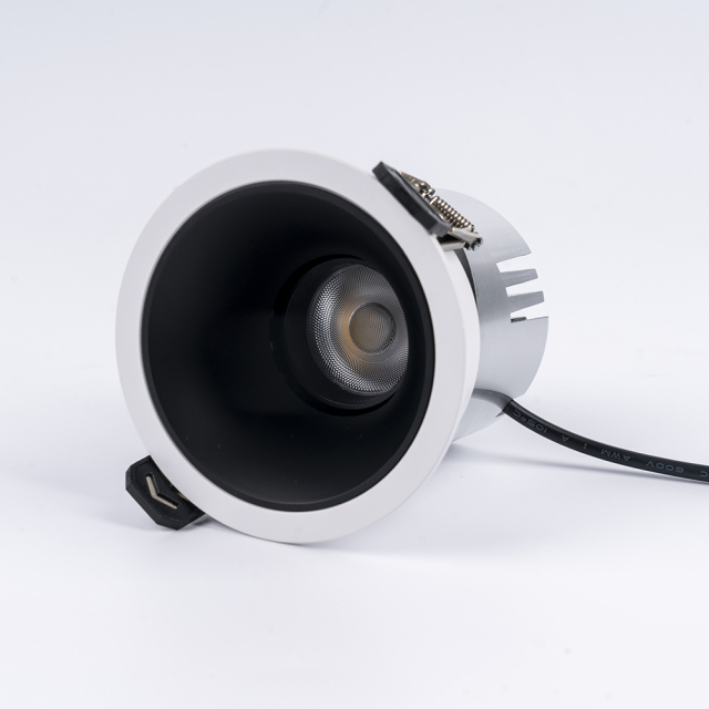 Embedded anti glare COB spotlight