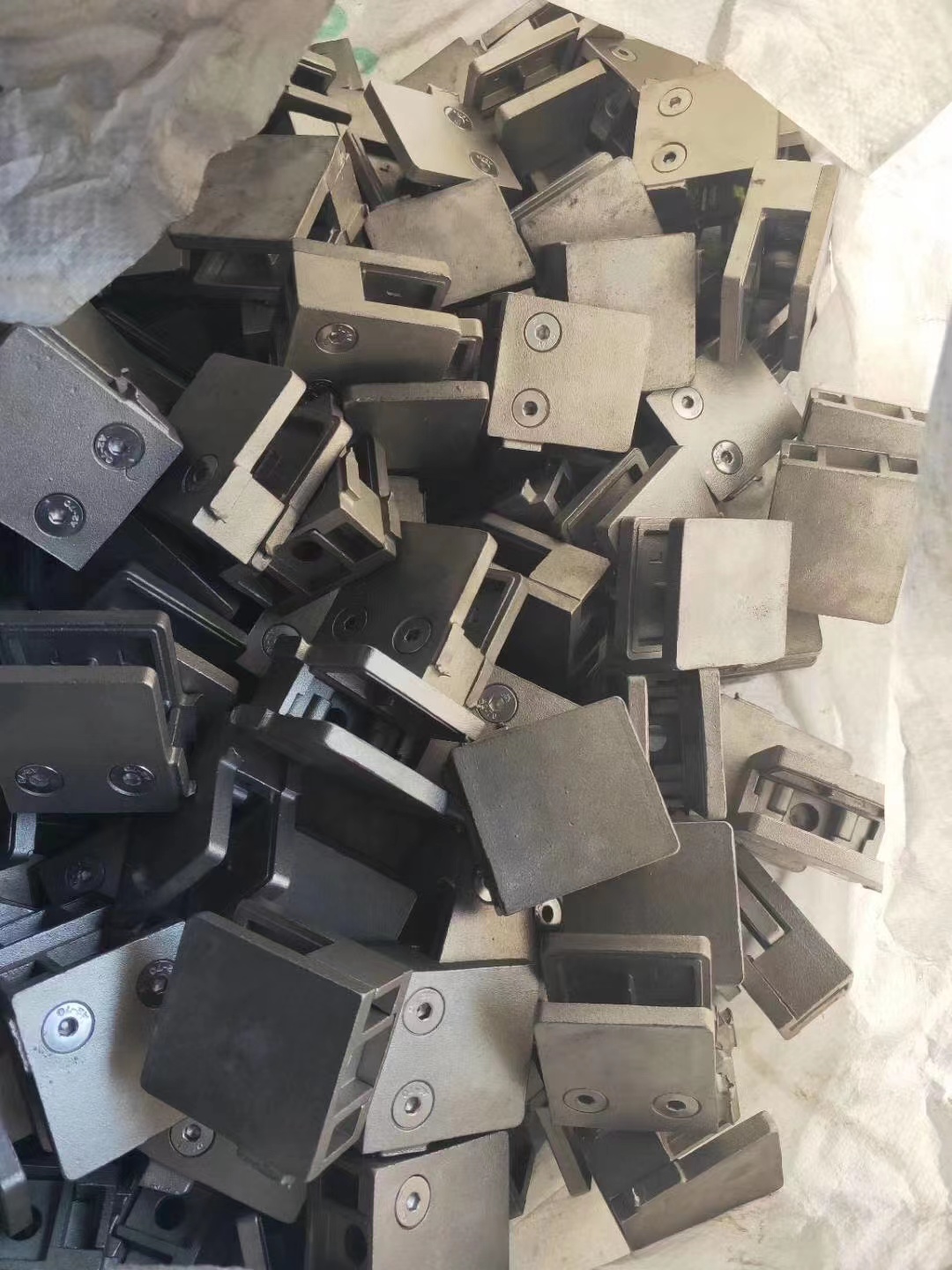 FLAT BACK Square Shaped Glass Clamp Available in 304 and 316 Stainless Steel