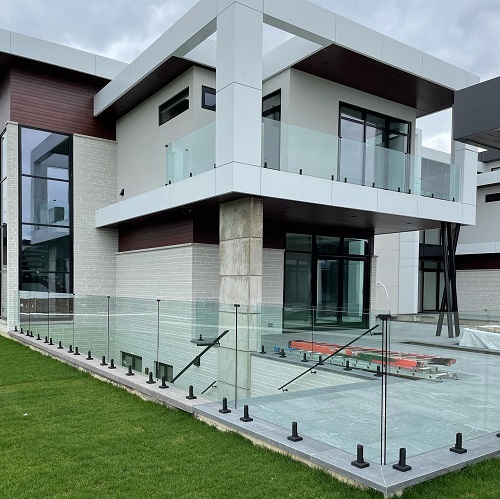 Frameless Glass Spigot Railing