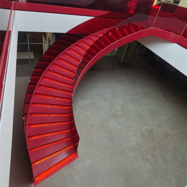 Modern Double Stringer Curved Staircase with Wooden Steps