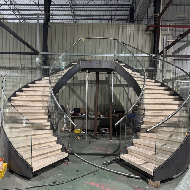 Modern Double Stringer Curved Staircase with Wooden Steps
