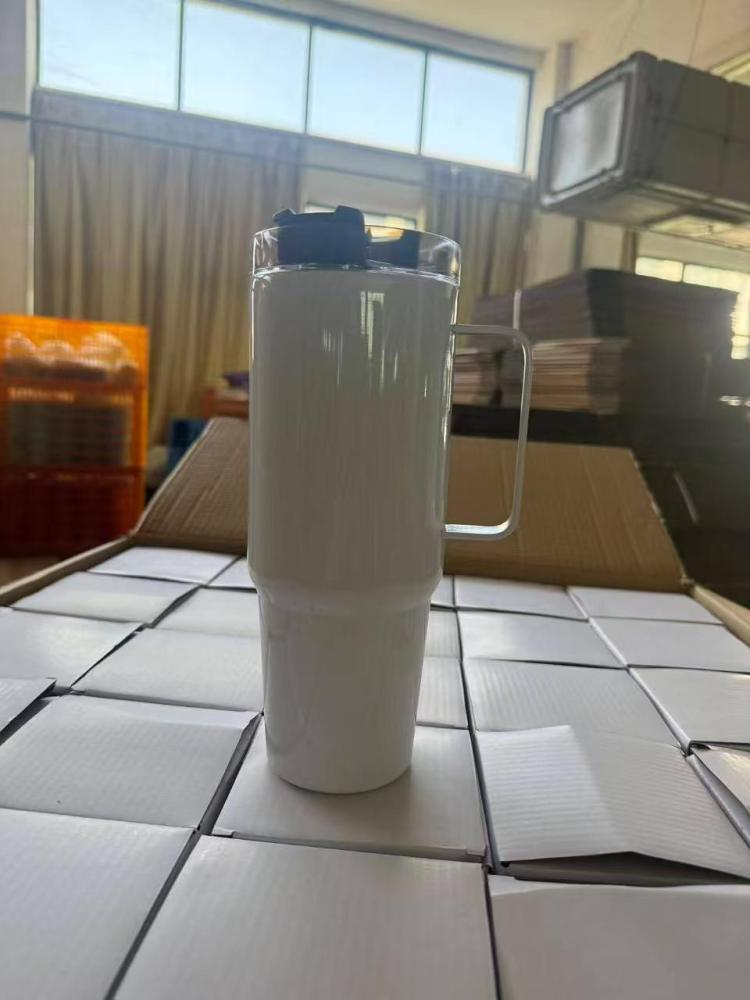 30oz Stainless Steel Sublimation Mugs with Portable Handle Clear Lids 30oz Travel Mugs