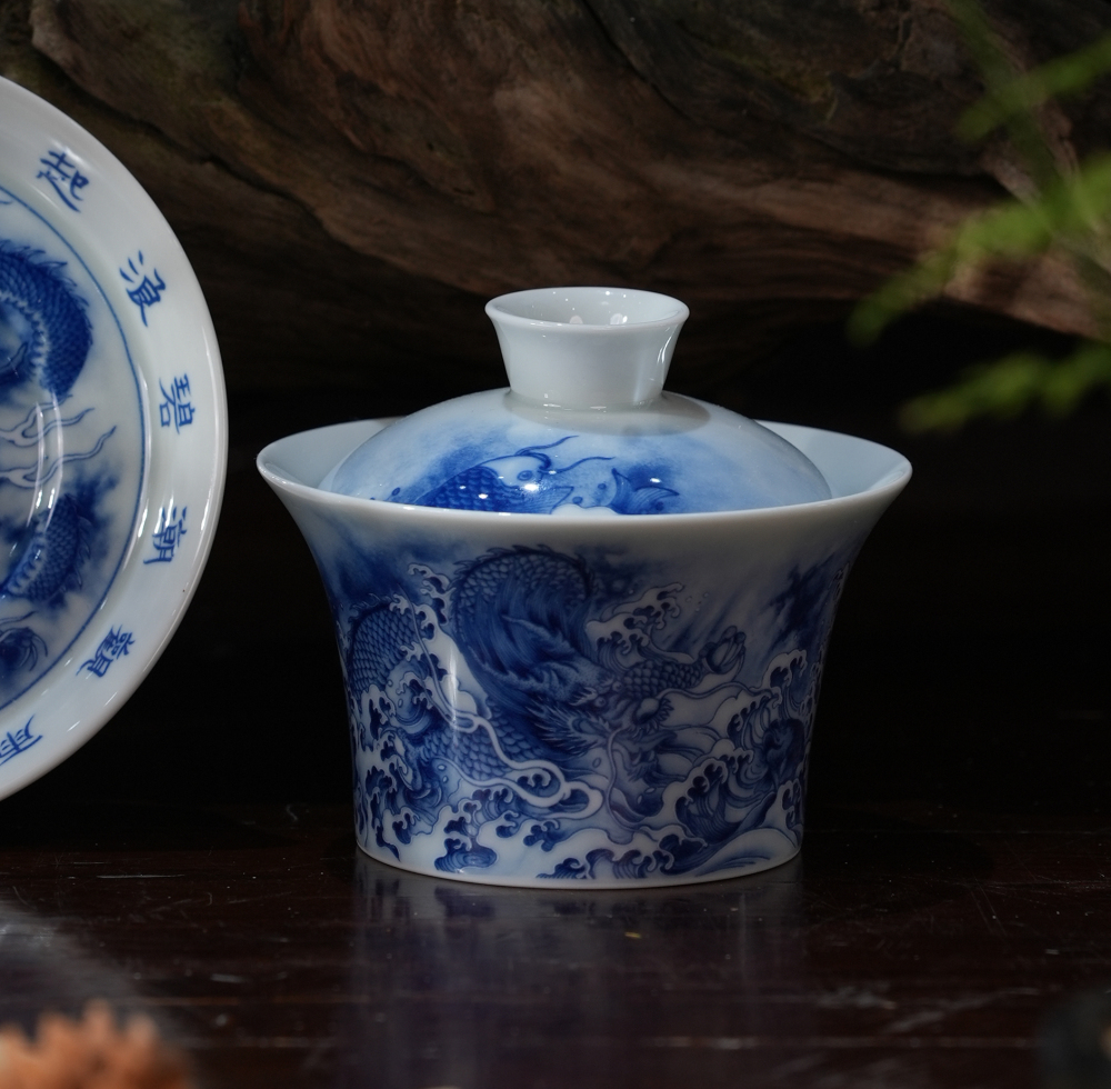 Soaring Dragon Gaiwan| Handmade| Blue and White Porcelain