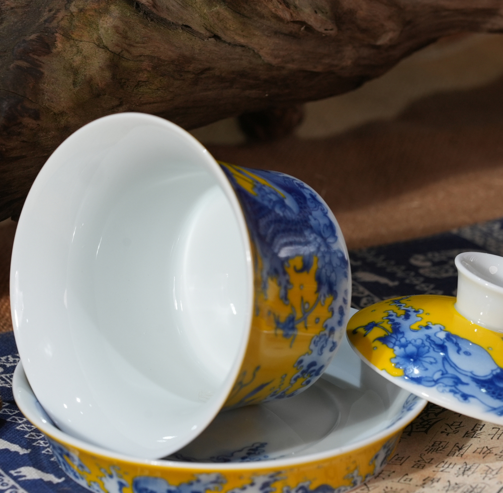 Freedom of Fish Porcelain Gaiwan | Handcrafted Porcelain| Jingdezhen