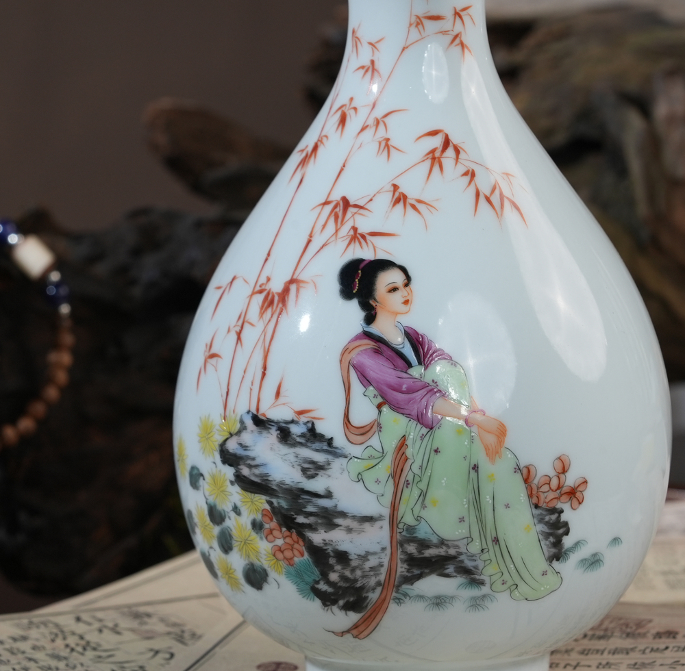 Breeze and Bamboo Shadow Porcelain Vase