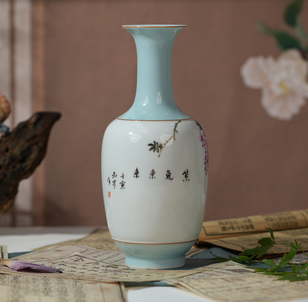 Jingdezhen Hand-painted Flower Vase with Bird and Flower Patterns