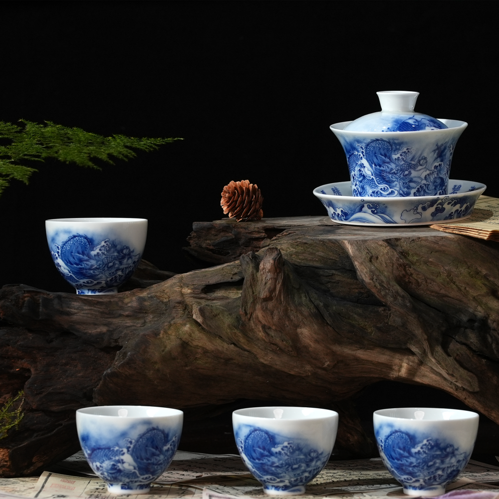 Ceramicpavilion|Soaring Dragon Gaiwan|Handmade|Blue and White Porcelain