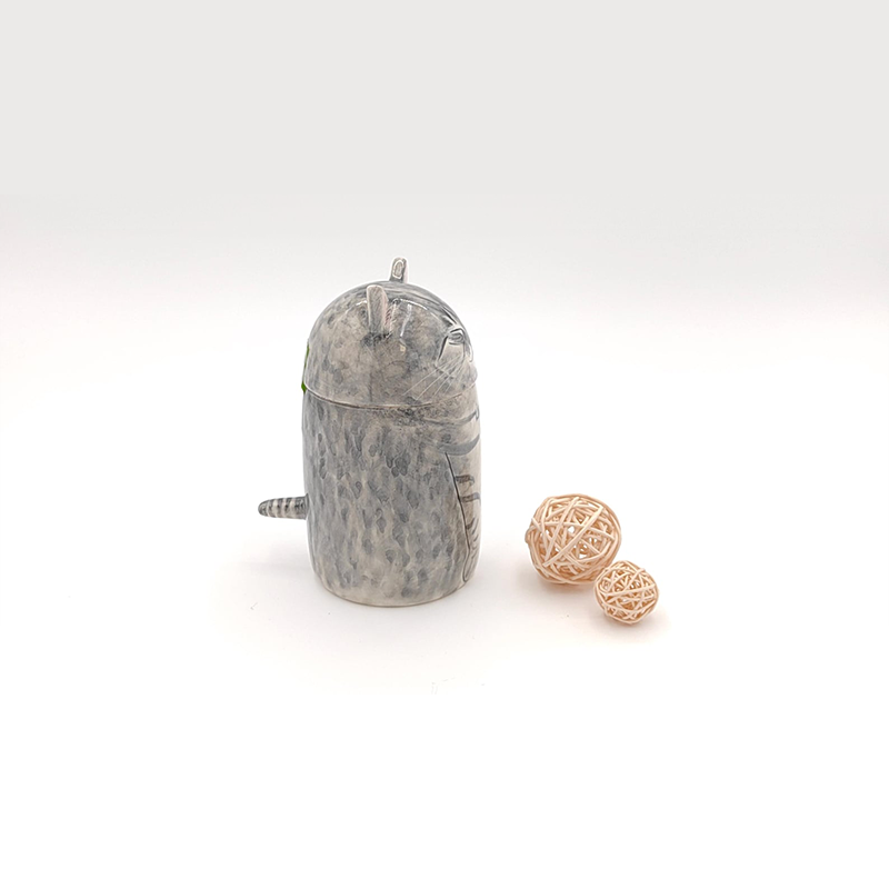 Ceramicpavilion|Handmade Personalized Pet Urn – Custom Ceramic Memorial Box for Ashes with Optional Name Engraving