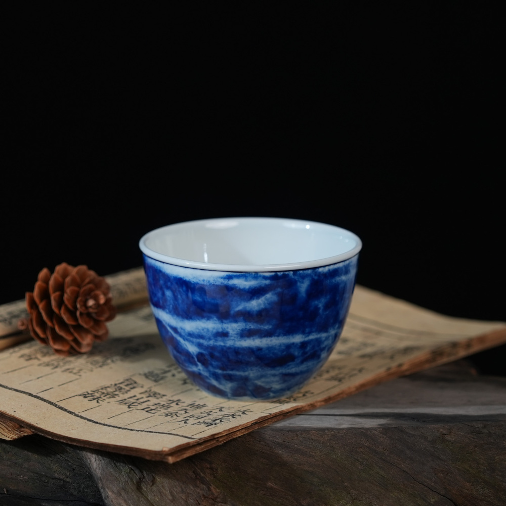Ceramicpavilion|The Sound of Sea Gaiwan|Handpainted|Porcelain