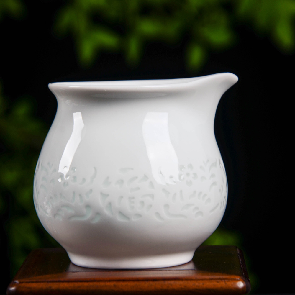 Ceramicpavilion|Celadon Glazed Tea Set with Phoenix Feather Pattern