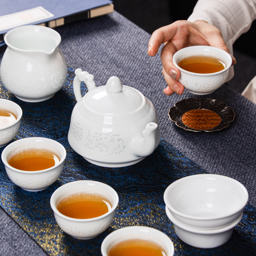 Ceramicpavilion|Celadon Glazed Tea Set with Phoenix Feather Pattern