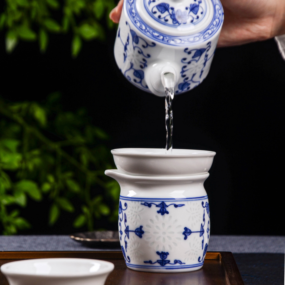 Ceramicpavilion|Butterfly Linglong Porcelain Tea Set|Handpainted