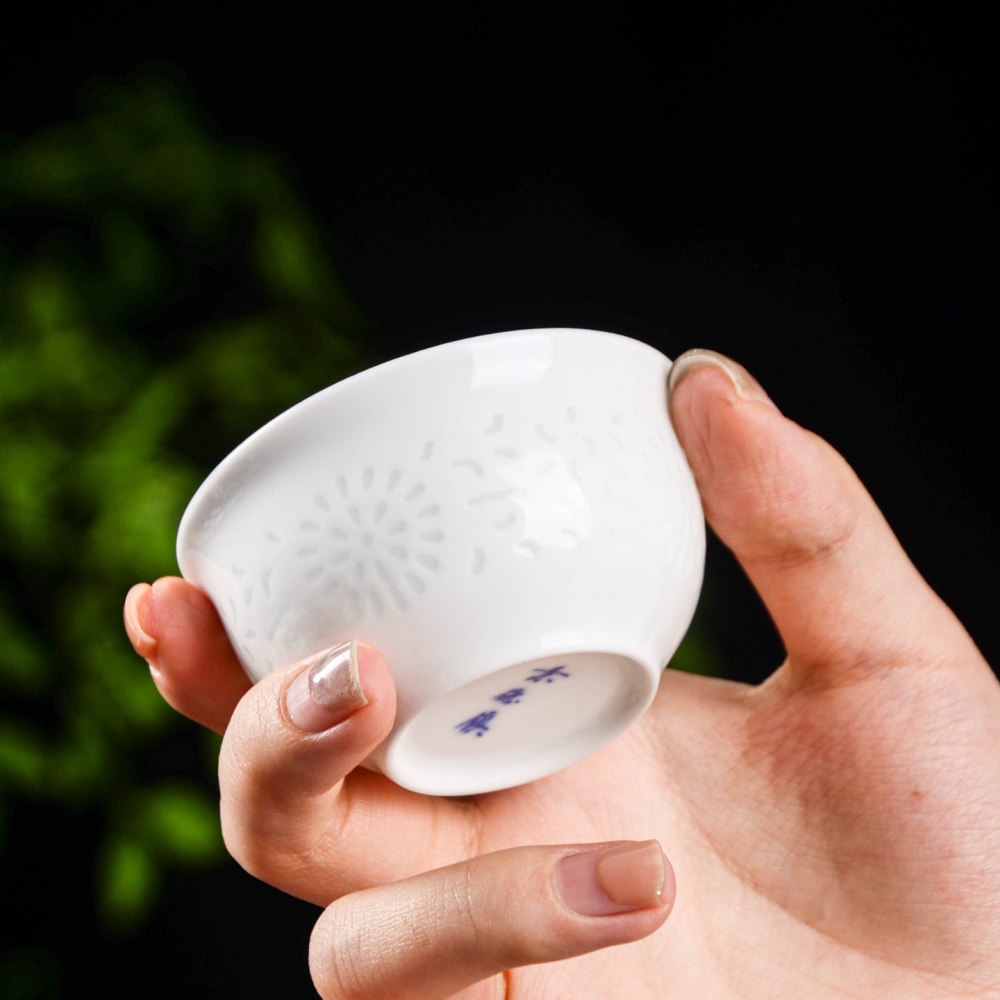 Ceramicpavilion|Celadon Glazed Tea Set with Sun Blossom Pattern