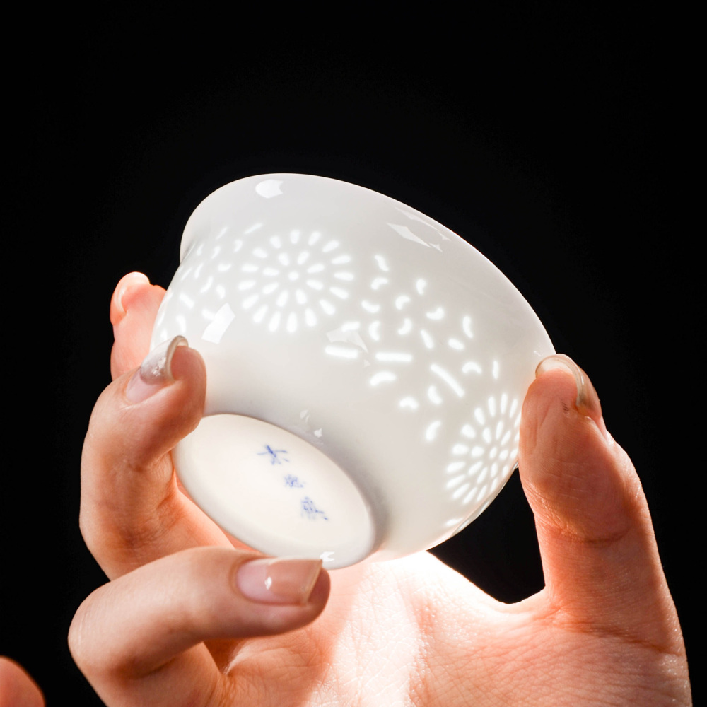 Ceramicpavilion|Celadon Glazed Tea Set with Sun Blossom Pattern