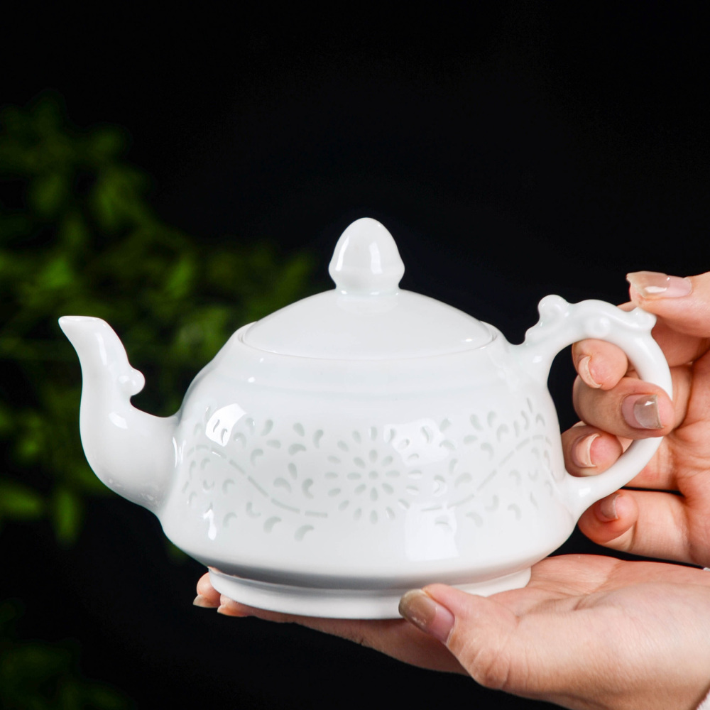 Ceramicpavilion|Celadon Glazed Tea Set with Sun Blossom Pattern