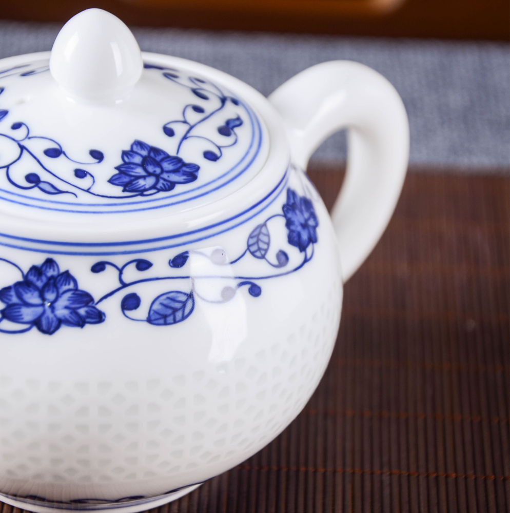 Ceramicpavilion|Window Grilles Scrolling Lotus Tea Set|Porcelain