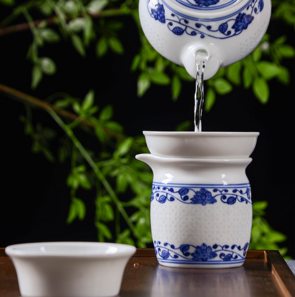 Ceramicpavilion|Window Grilles Scrolling Lotus Tea Set|Porcelain