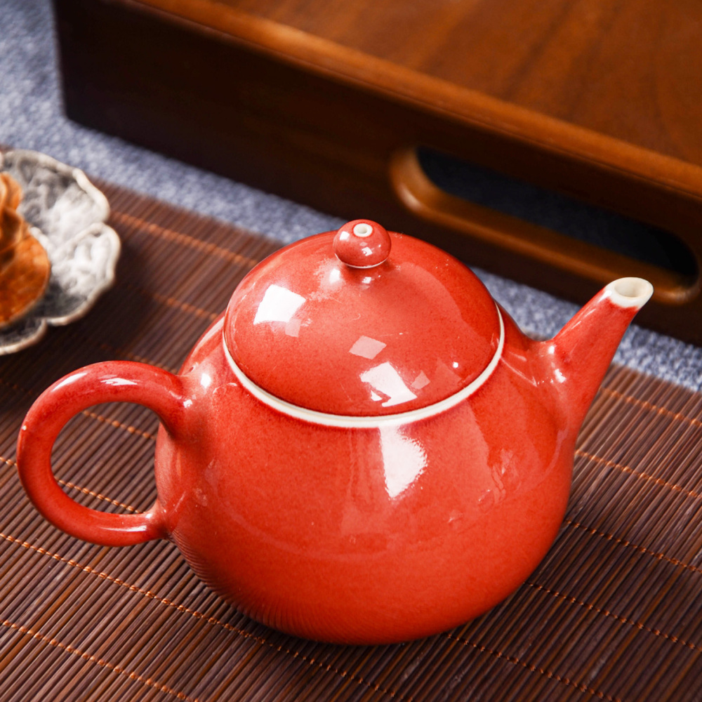 Jihong Glaze Teapot|Traditional Chinese Red Porcelain|Jingdezhen