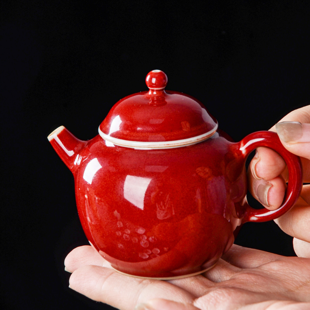 Jihong Glaze Small Teapot|Traditional Chinese Red Porcelain|Jingdezhen