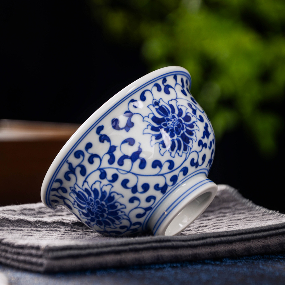 Ceramicpavilion|Interlocking Lotus Master Cup with Comfort Weight