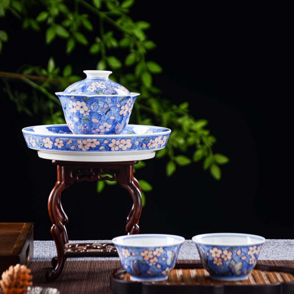 "The Soul of Porcelain" - Hand-painted Scroll-Leaf Lotus Pattern Serving Cup