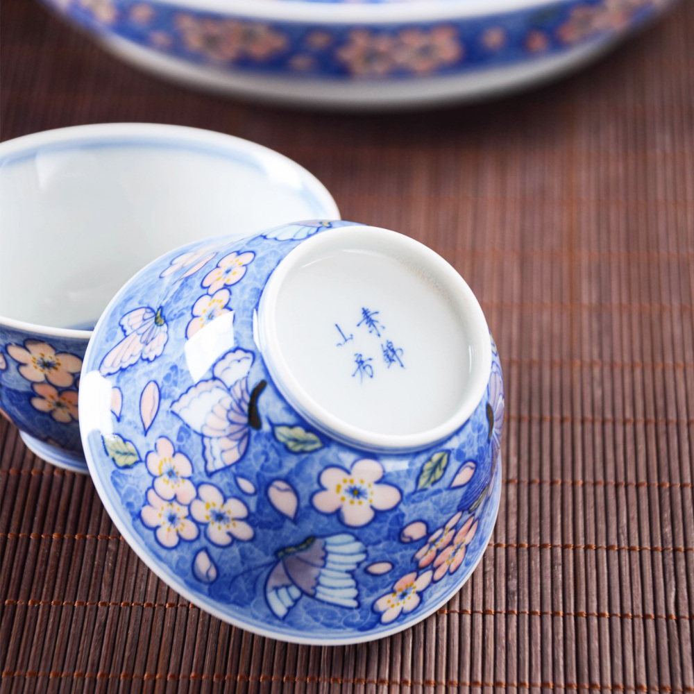 "The Soul of Porcelain" - Hand-painted Scroll-Leaf Lotus Pattern Serving Cup