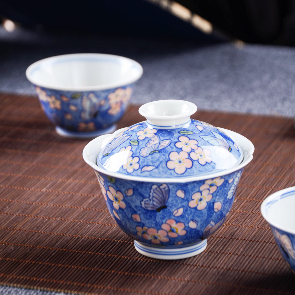 "The Soul of Porcelain" - Hand-painted Scroll-Leaf Lotus Pattern Serving Cup
